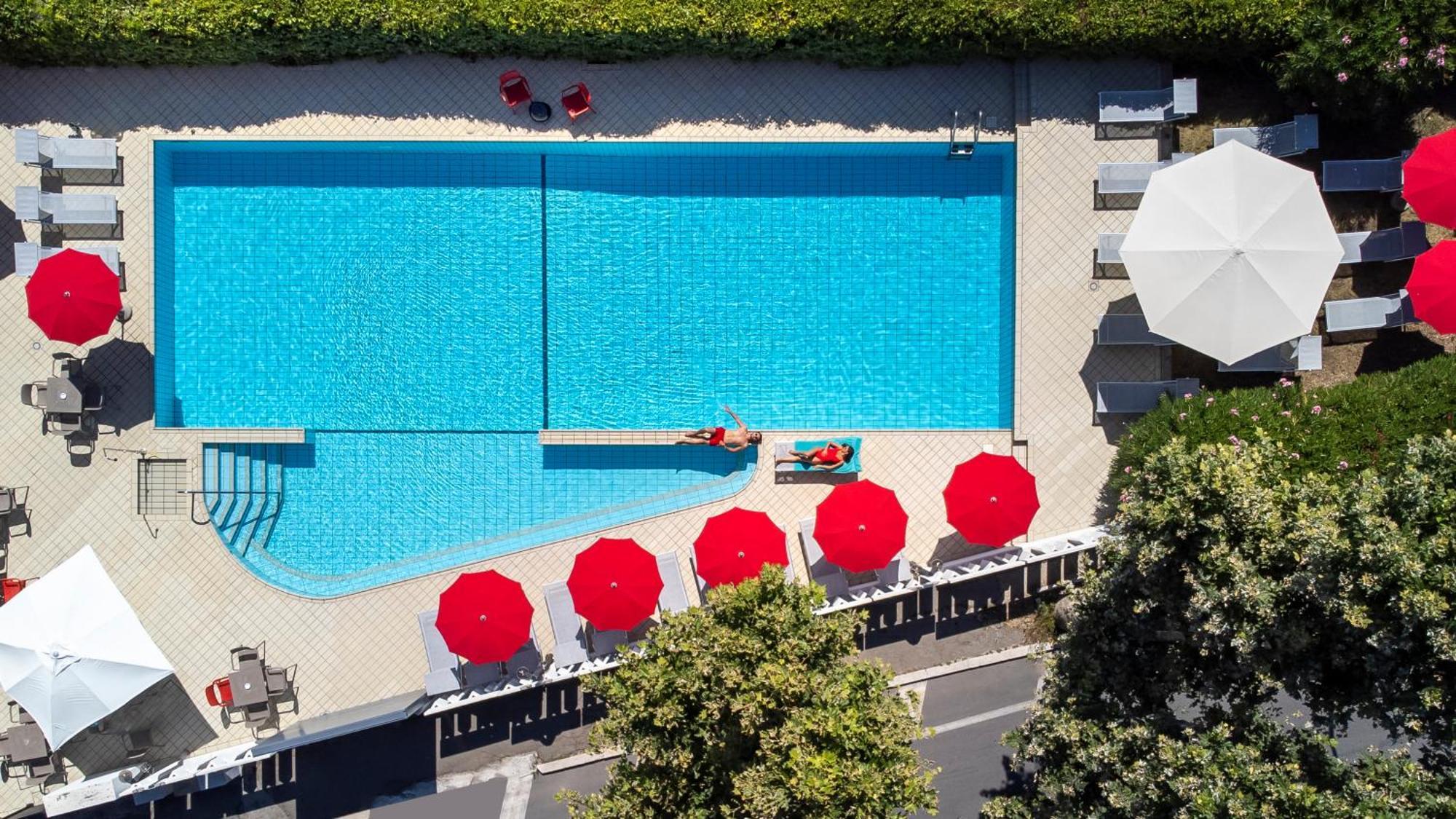 Hotel Ines Cattolica Exterior foto